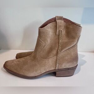 Lucky Brand Hadrya Western Bootie size 8.5 Taupe Suede